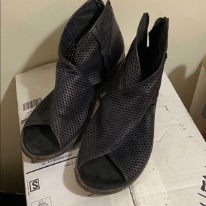 Black gladiator inspired sandal-SOLD